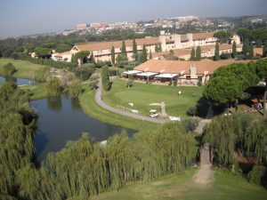 04 Parco de Medici mit Clubhaus und Sheraton Hotel