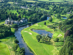 20 Autominuten von Limerick liegt  der 18-Loch-Platz mit dem Adare Manor Hotel & Golf Resort.