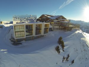 Die Kristallhütte wurde 2015 zur Skihütte des Jahres ausgezeichnet.